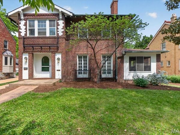 7437 Somerset Avenue, Clayton, MO 63105