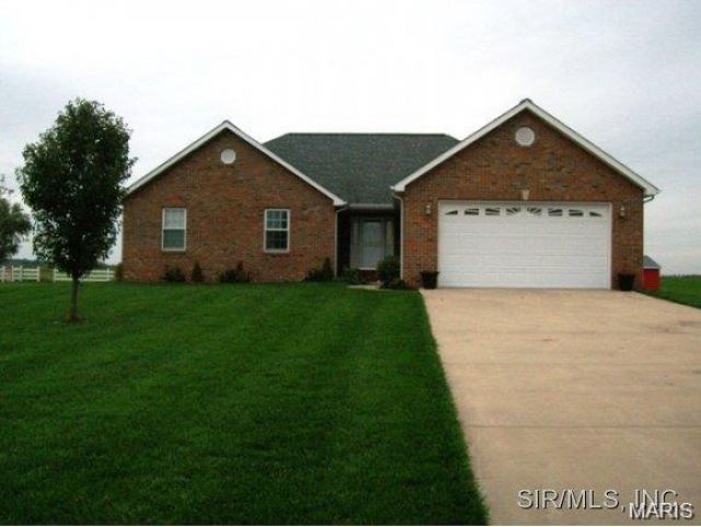 8660 Holy Cross Lane, Breese, IL 62230 Main Photo