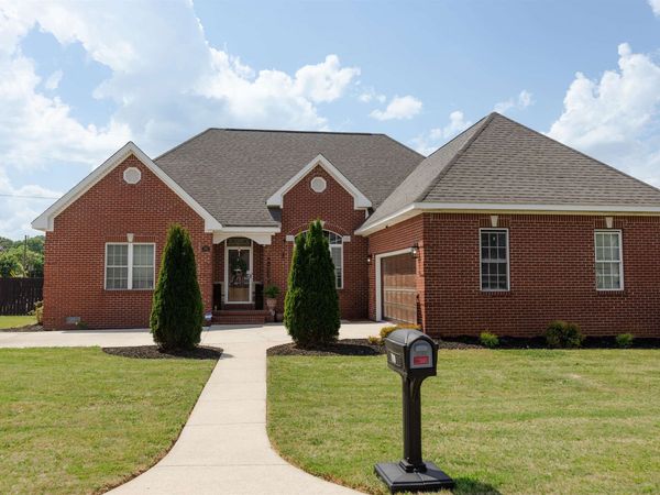 710 Firestone Ave, Muscle Shoals, AL 35661