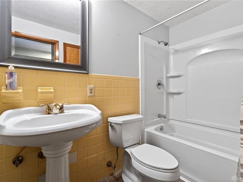 3015 Vale Drive, Kettering, OH 45420 Photo 32