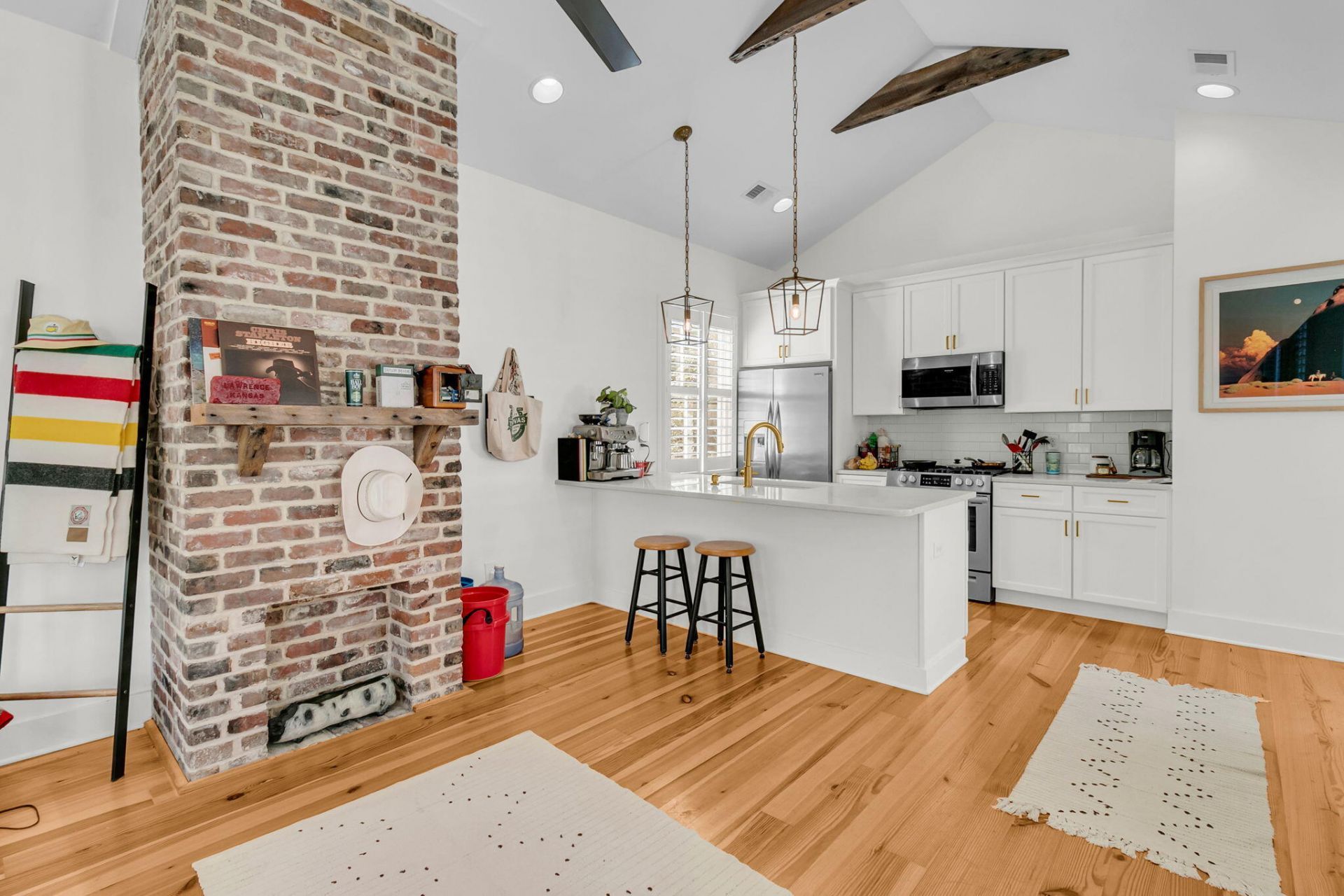 19 Ashton Street Photo 21