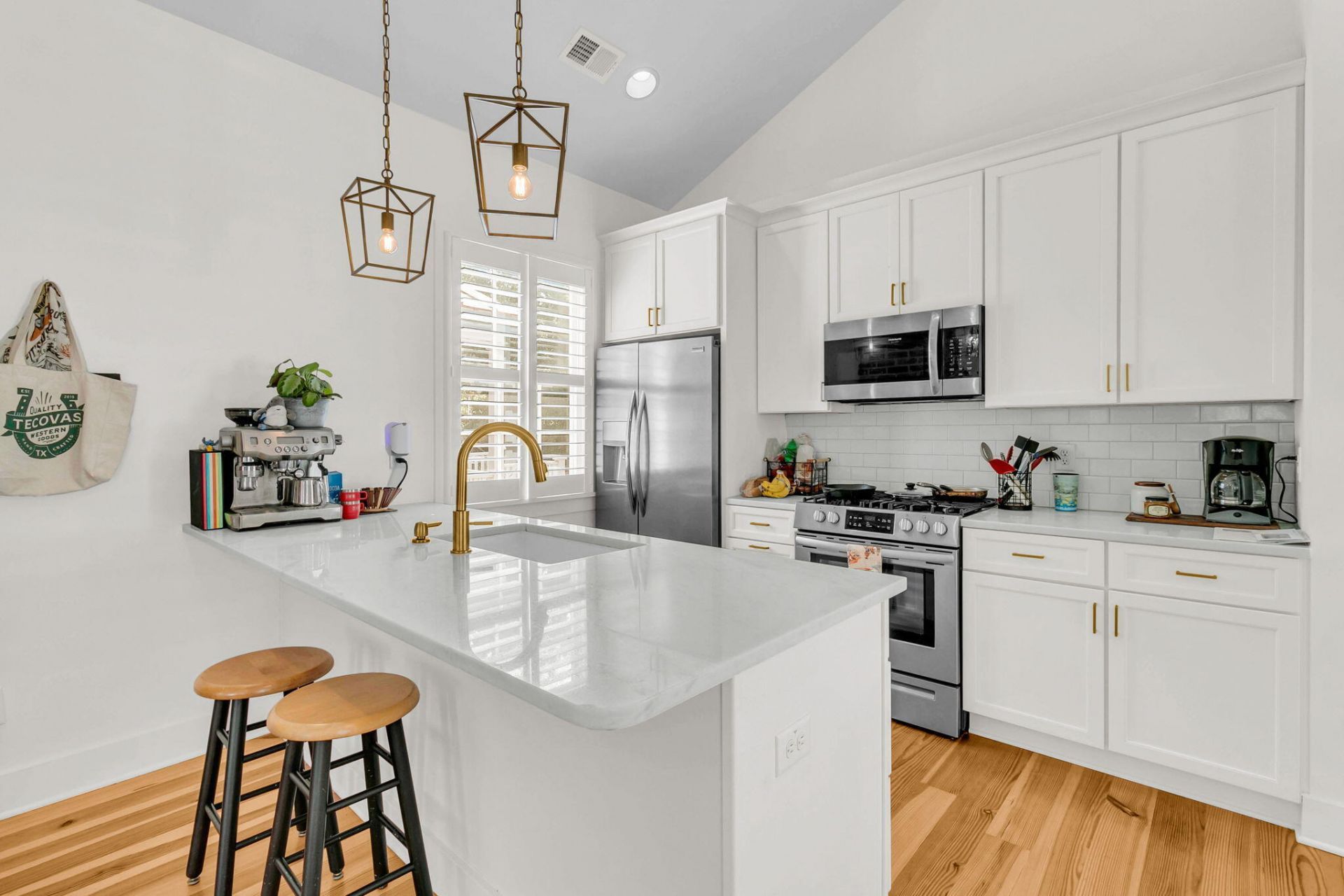 19 Ashton Street Photo 26