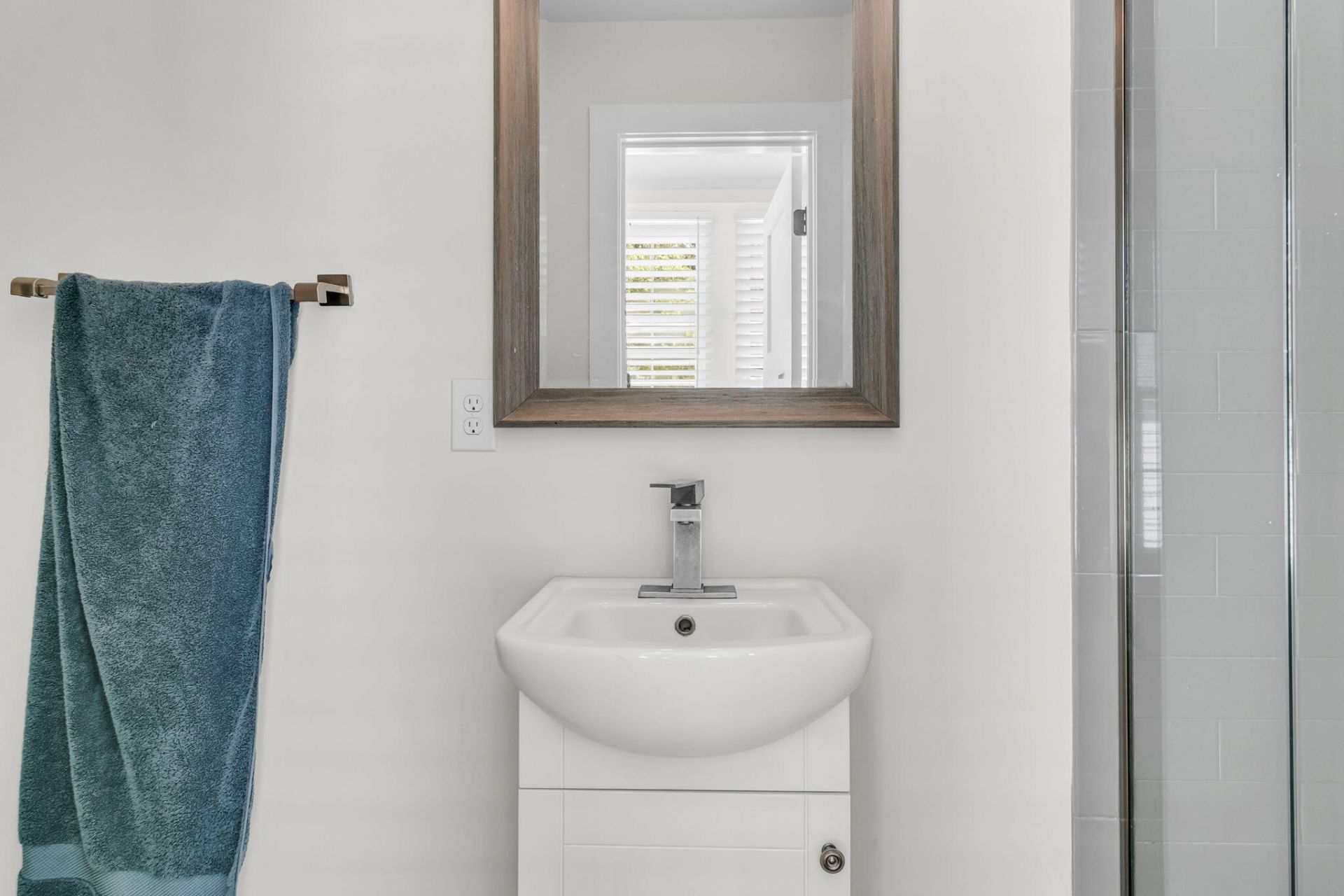 19 Ashton Street Photo 32