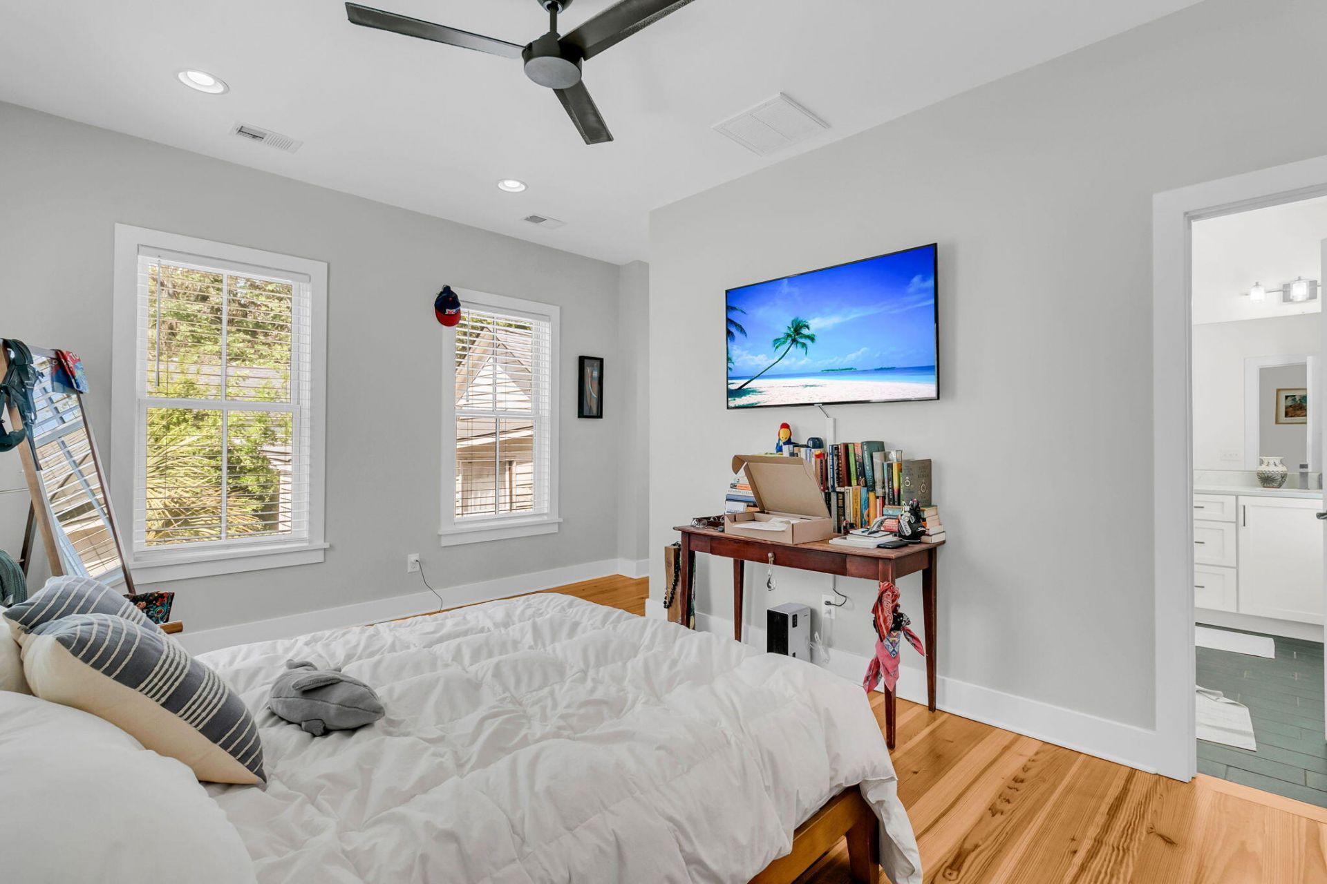 19 Ashton Street Photo 37