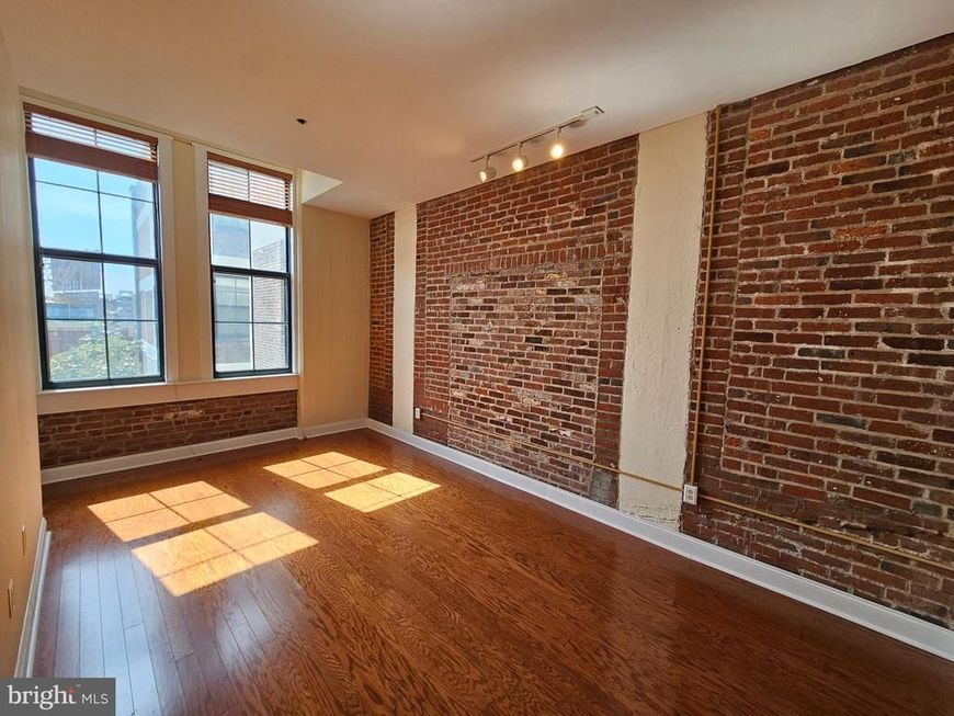 315 New Street, Unit 502, Philadelphia, PA 19106 Main Photo