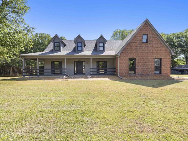 670 COTTON CREEK DR, Collierville, TN 38017