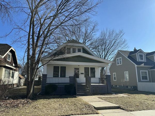 4852 N 37th STREET, Milwaukee, WI 53209
