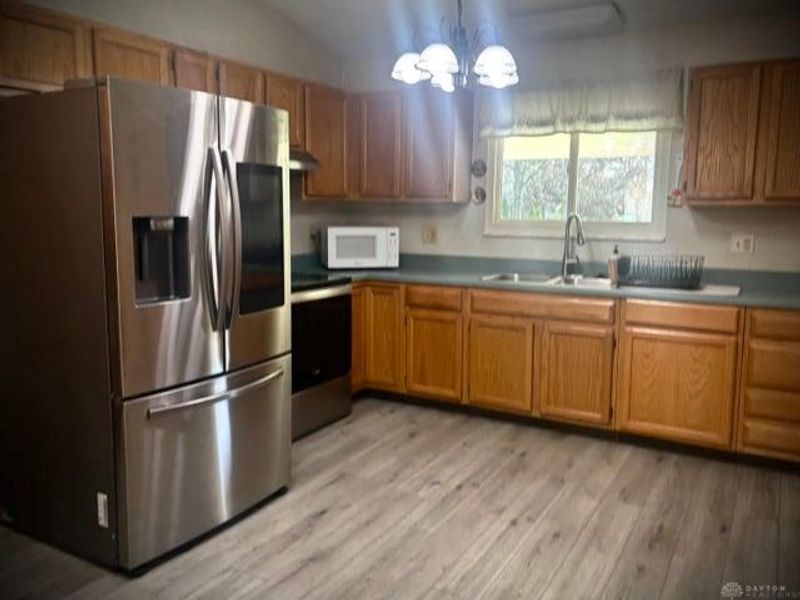 2865 Dawn Lane, Springfield, OH 45503 Photo 9