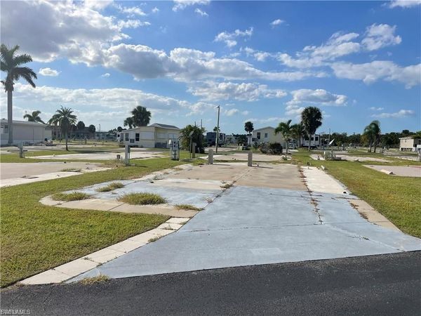 19681 Summerlin #527 RD, FORT MYERS, FL 33908