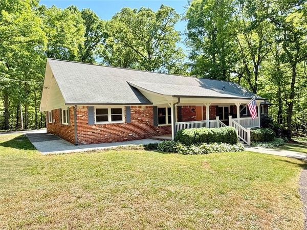 7300 Rivertown Road , Fairburn, GA 30213