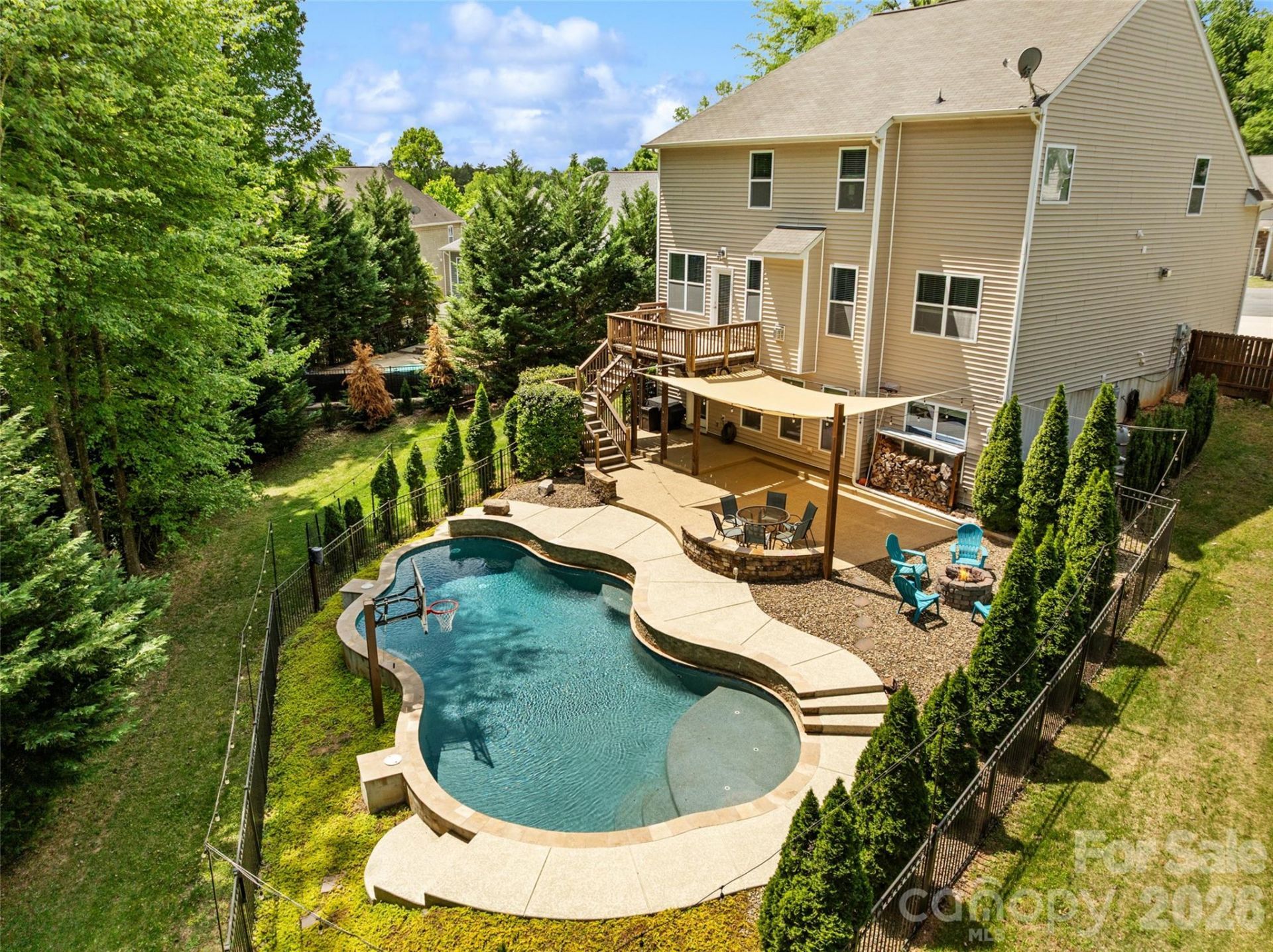 980 Autumn Glen Court, Clover, SC 29710 Main Photo