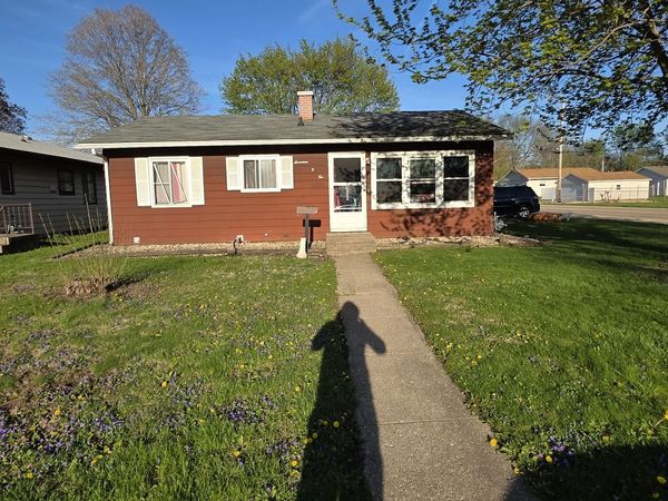 1702 19th Avenue , Sterling, IL 61081