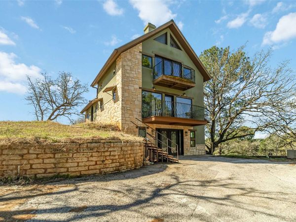 128 Kaupo DR, Bastrop, TX 78602