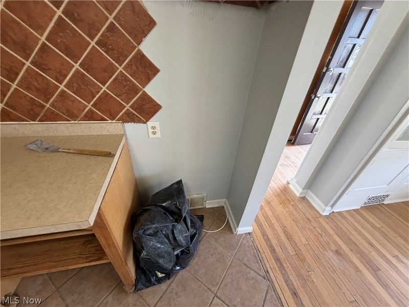 871 E 232nd Street, Euclid, OH 44123 Photo 13