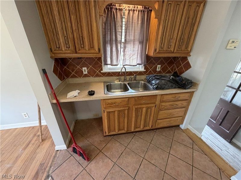 871 E 232nd Street, Euclid, OH 44123 Photo 14