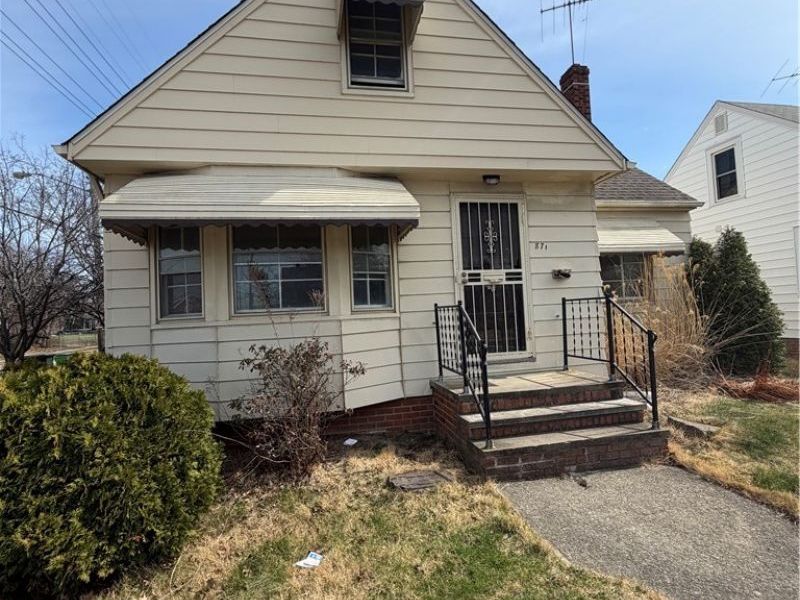 871 E 232nd Street, Euclid, OH 44123 Photo 2