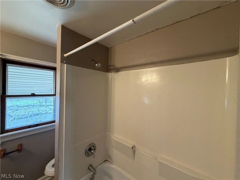 871 E 232nd Street, Euclid, OH 44123 Photo 27