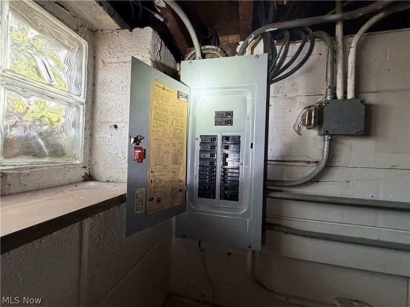 871 E 232nd Street, Euclid, OH 44123 Photo 37