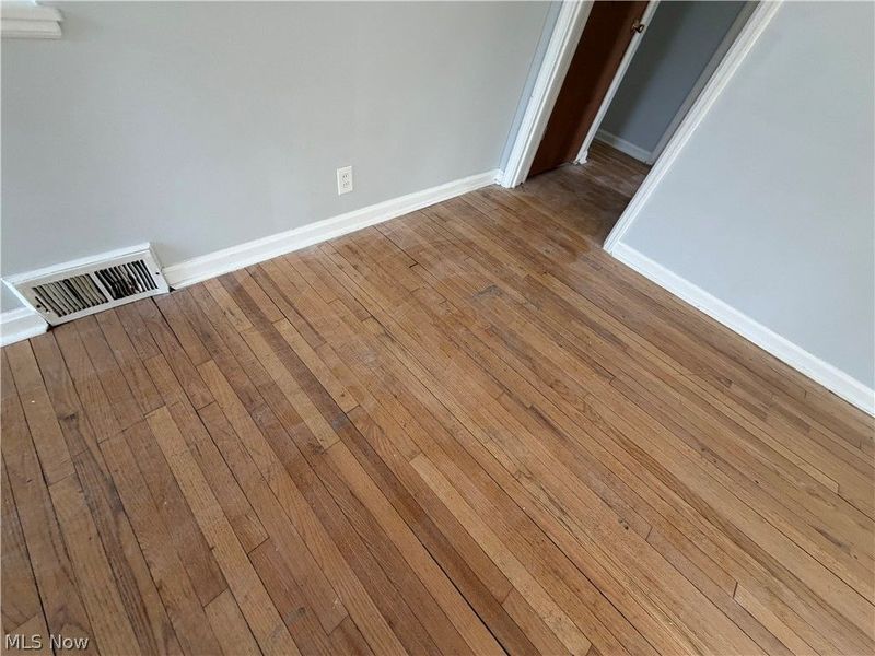 871 E 232nd Street, Euclid, OH 44123 Photo 5