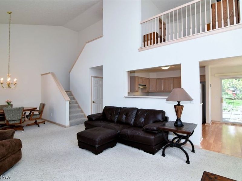 7281 Lilac Court, Unit 13B, North Olmsted, OH 44070 Photo 10