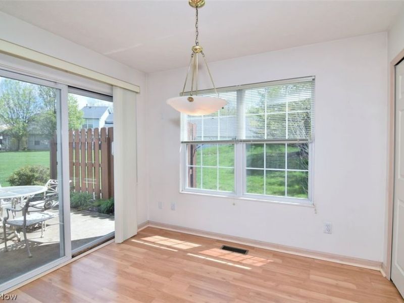 7281 Lilac Court, Unit 13B, North Olmsted, OH 44070 Photo 12