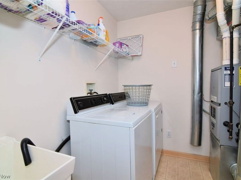 7281 Lilac Court, Unit 13B, North Olmsted, OH 44070 Photo 27