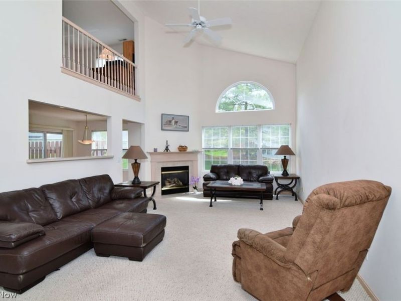 7281 Lilac Court, Unit 13B, North Olmsted, OH 44070 Photo 8