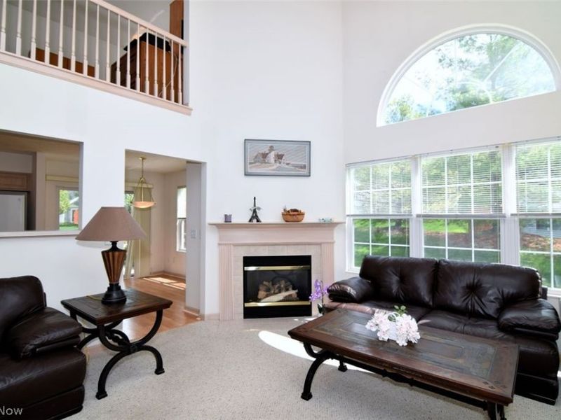 7281 Lilac Court, Unit 13B, North Olmsted, OH 44070 Photo 9