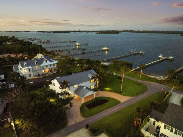 2529 N Indian River Drive, St. Lucie Village, FL 34946