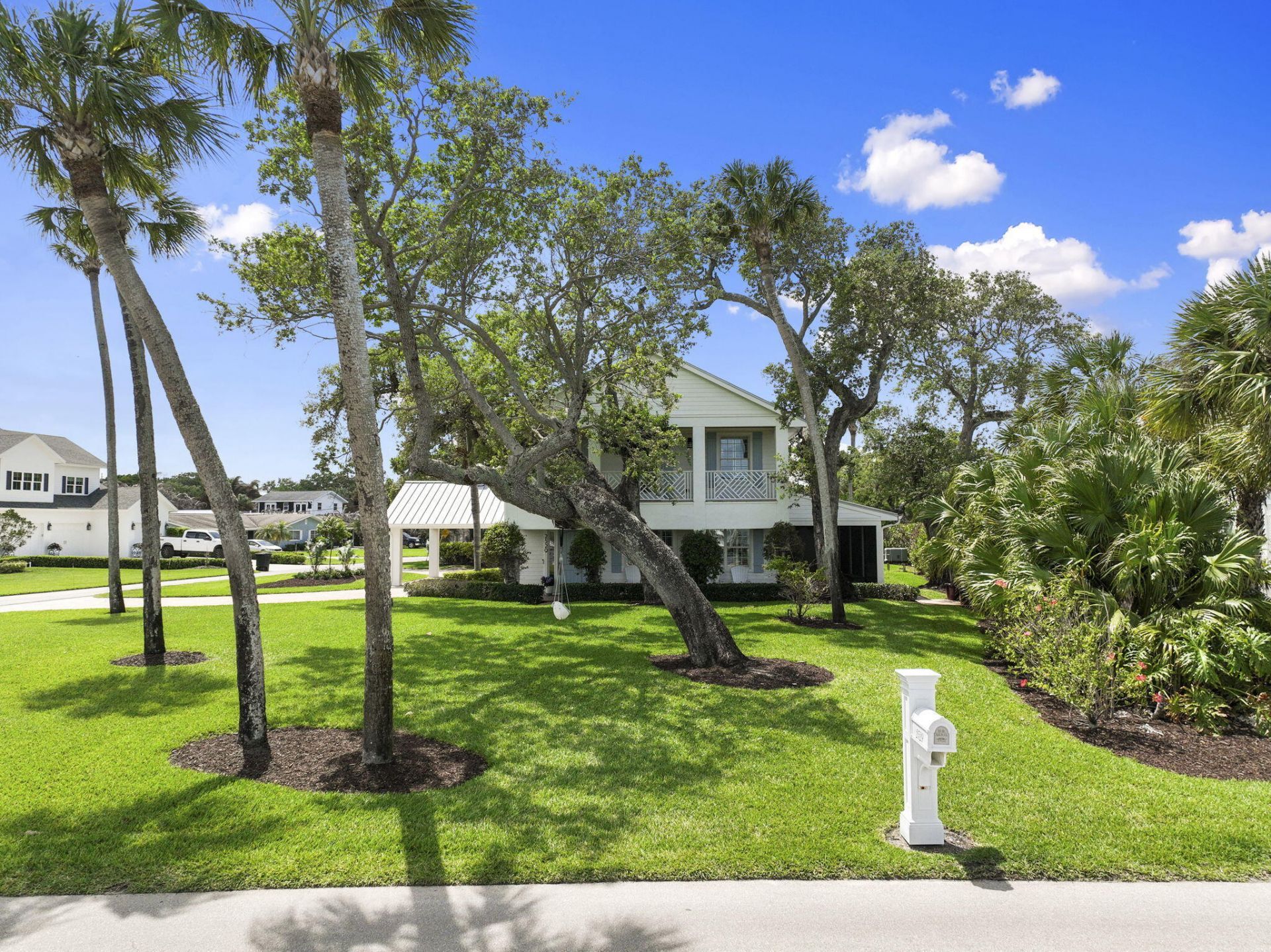 2529 N Indian River Drive, St. Lucie Village, FL 34946 Photo