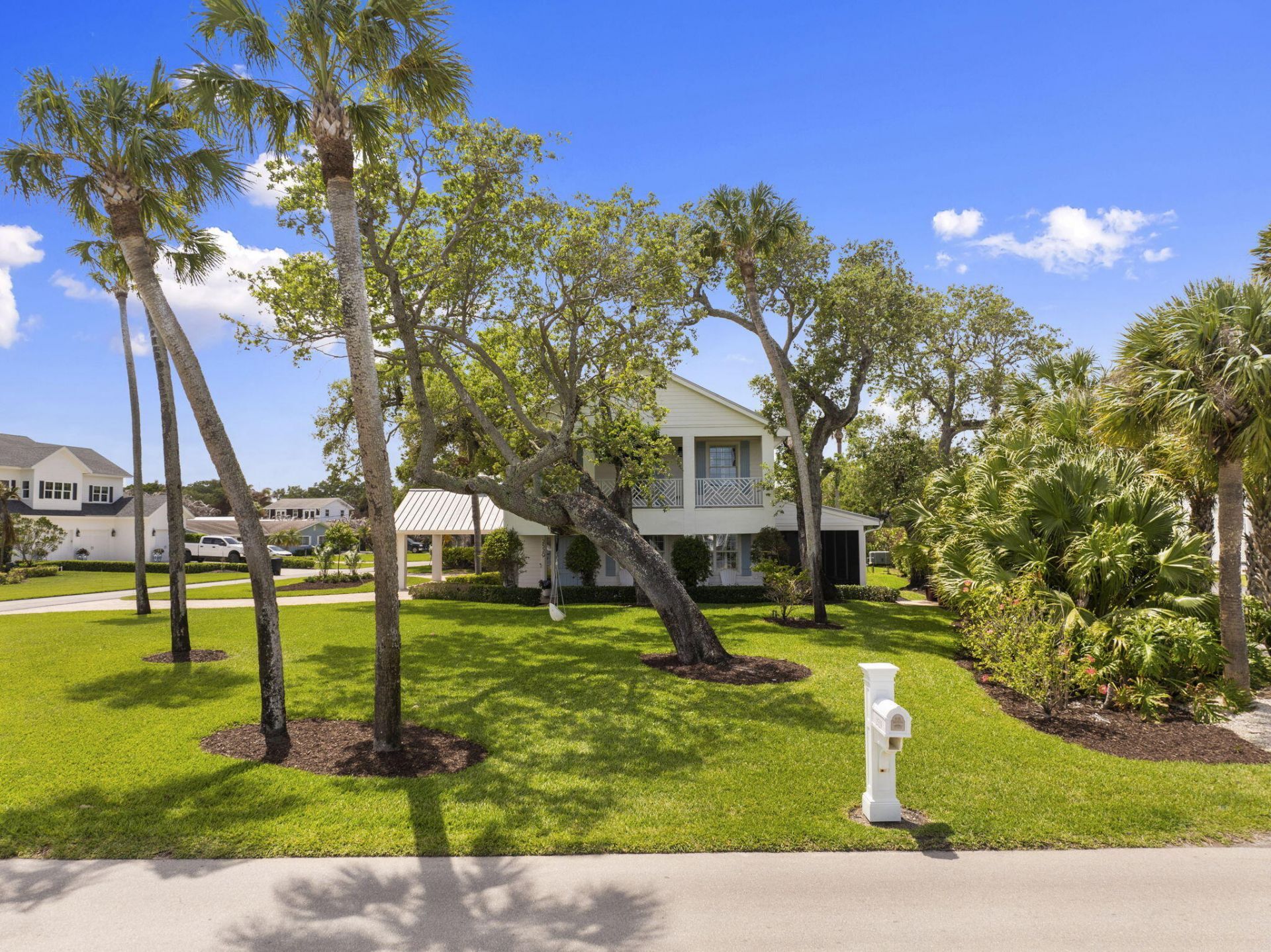 2529 N Indian River Drive, St. Lucie Village, FL 34946 Photo