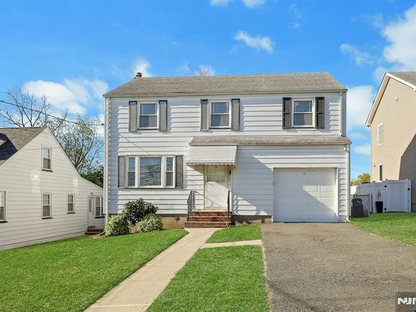 37 Noel Drive, NORTH ARLINGTON, NJ 07031