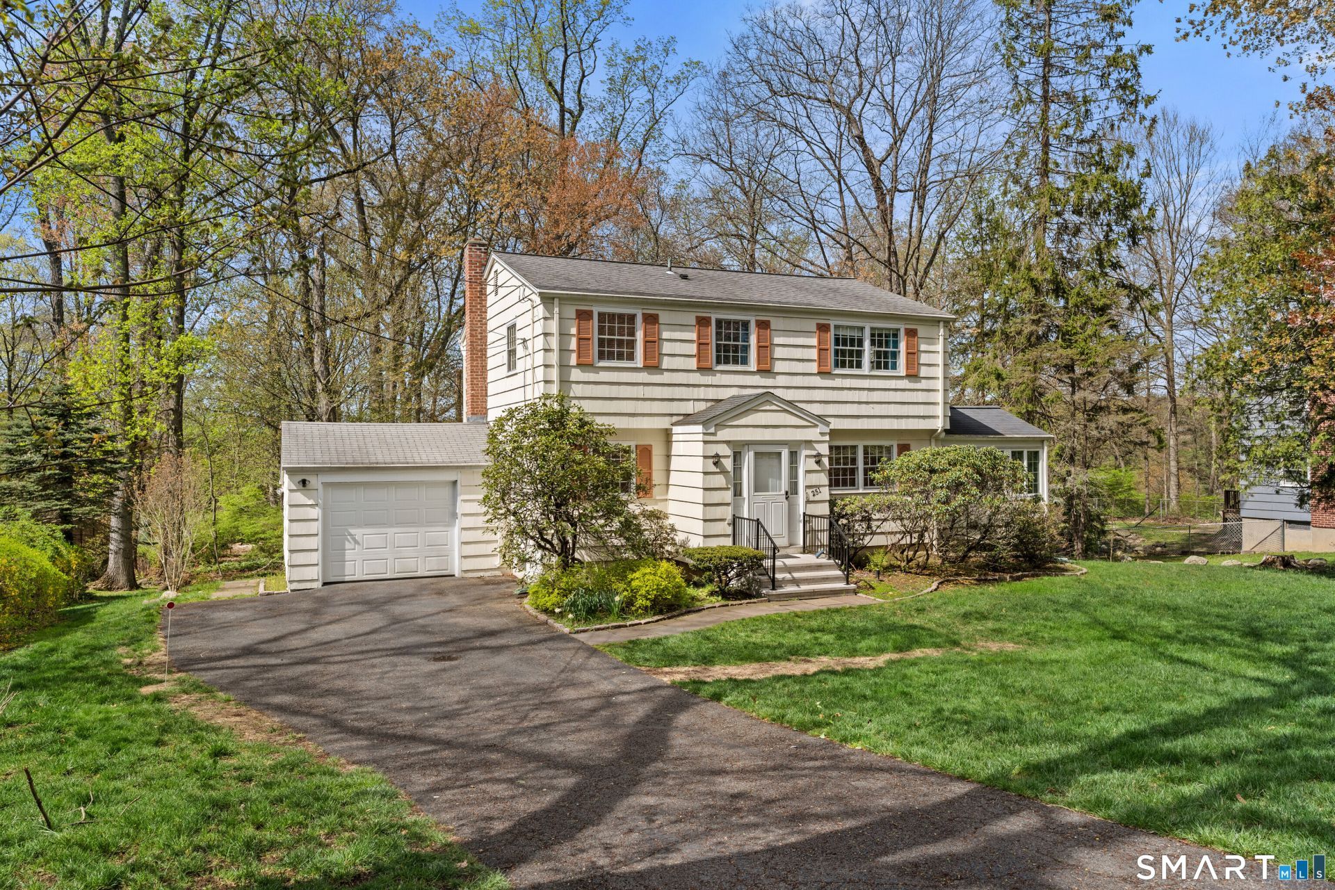 251 Shelter Rock, Fairfield, CT 06825 Main Photo
