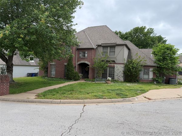 8702 S Winston Place , Tulsa, OK 74137