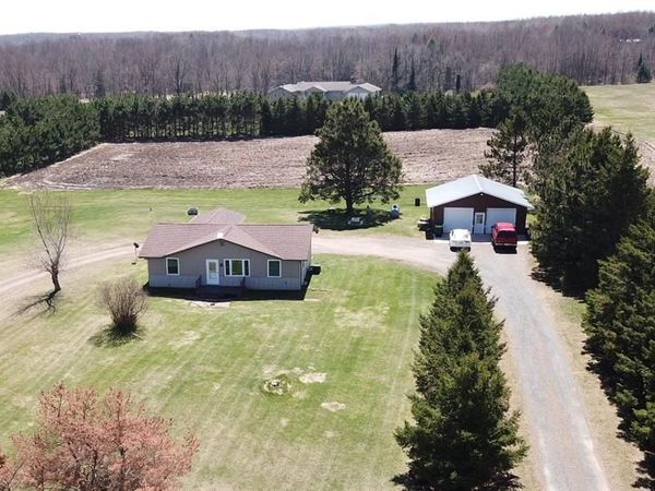 1810 E Main Street, Gilman, WI 54433