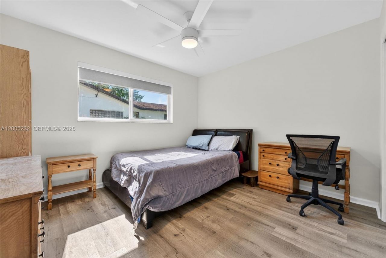 10124 SW 130th Ter , Miami, FL 33176 Photo