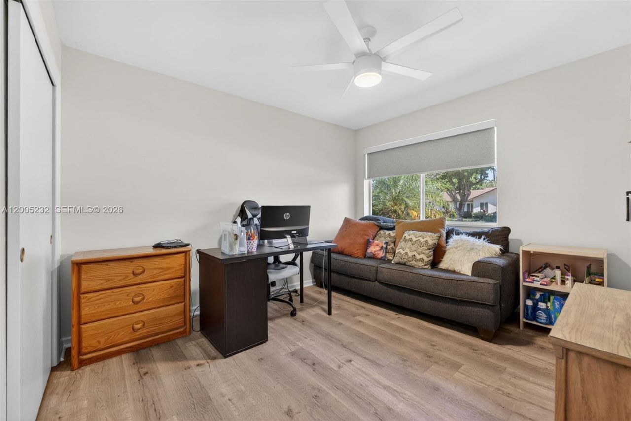 10124 SW 130th Ter , Miami, FL 33176 Photo