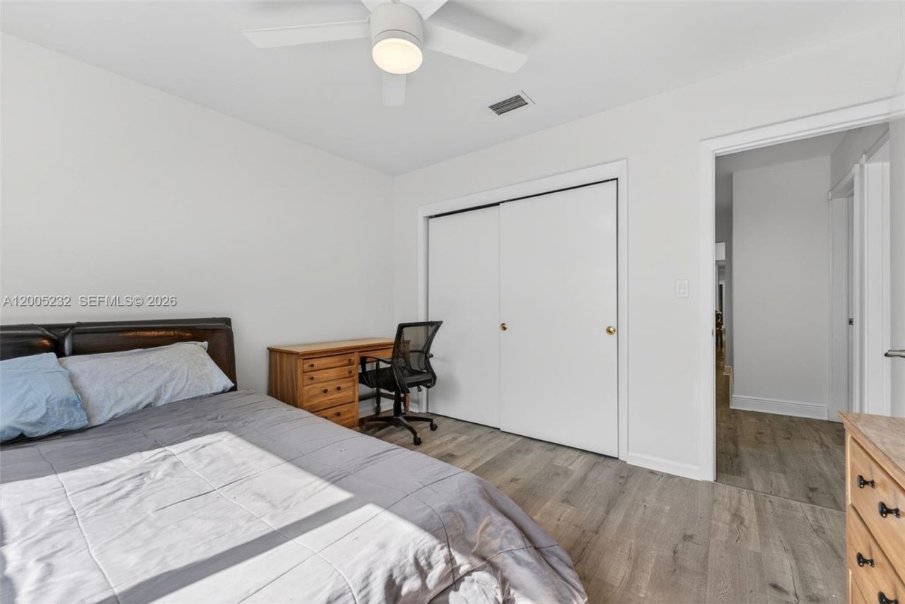 10124 SW 130th Ter , Miami, FL 33176 Photo