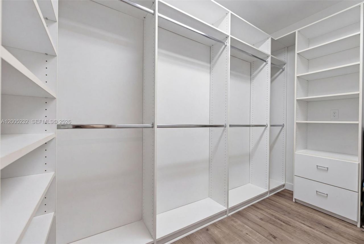 10124 SW 130th Ter , Miami, FL 33176 Photo