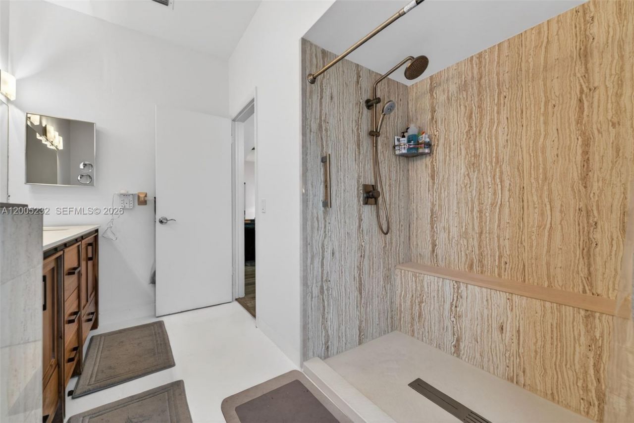 10124 SW 130th Ter , Miami, FL 33176 Photo