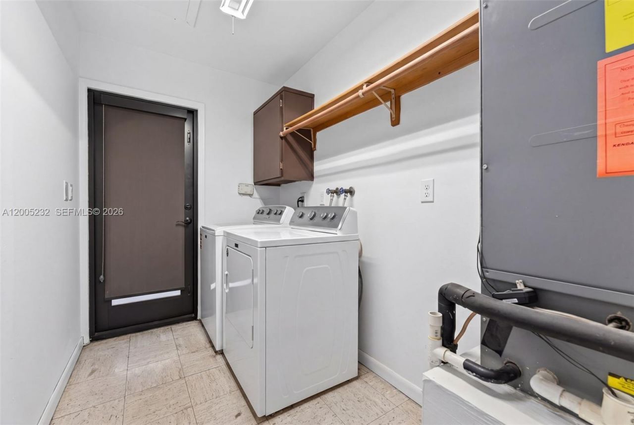 10124 SW 130th Ter , Miami, FL 33176 Photo