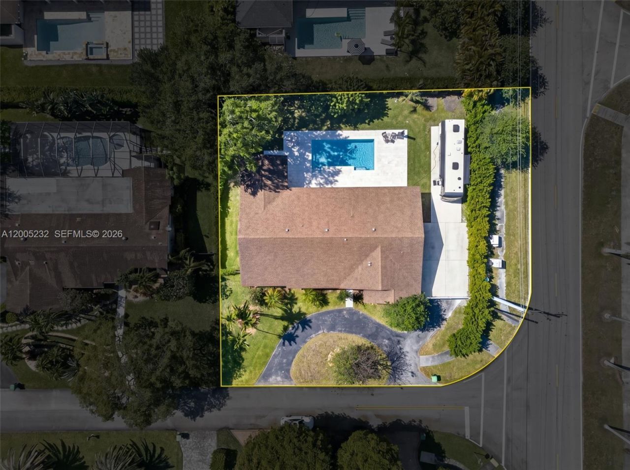 10124 SW 130th Ter , Miami, FL 33176 Photo