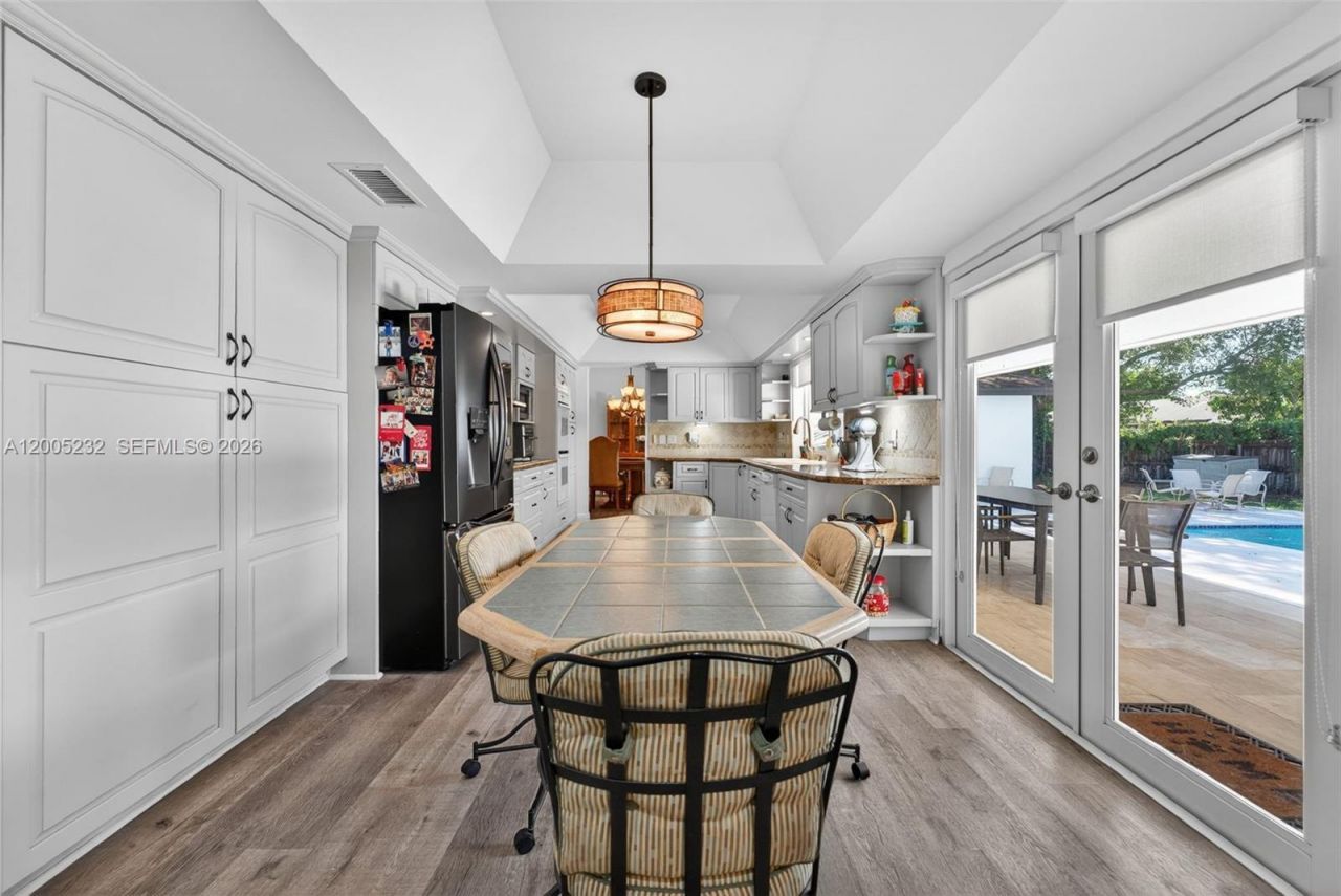 10124 SW 130th Ter , Miami, FL 33176 Photo