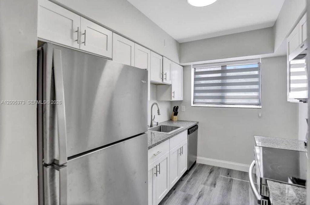 10006 E Bay Harbor Dr, Unit 13, Bay Harbor Islands, FL 33154 Photo