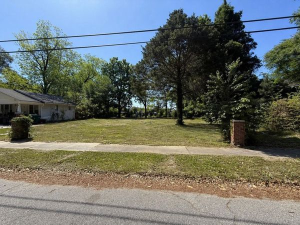 316 E Wine St. , Mullins, SC 29574