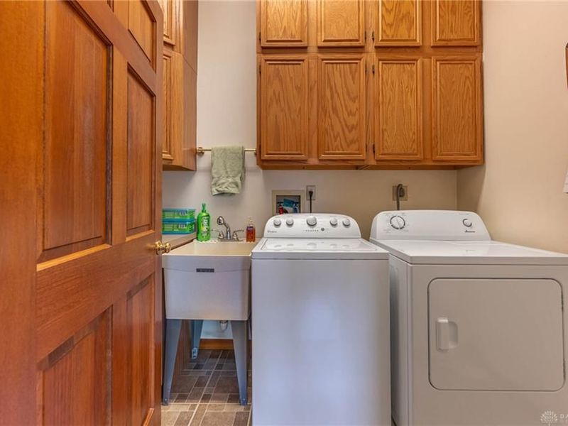 9274 Amchar Court, Centerville, OH 45458 Photo 15