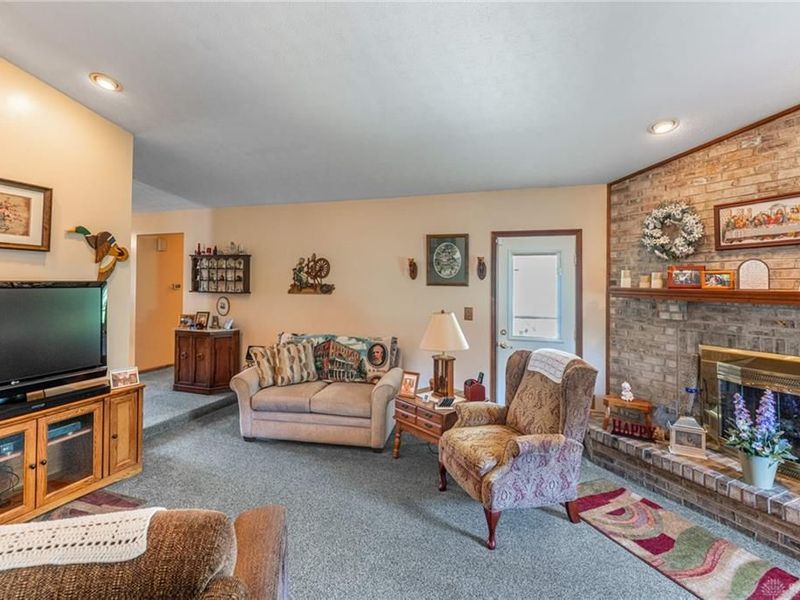 9274 Amchar Court, Centerville, OH 45458 Photo 5