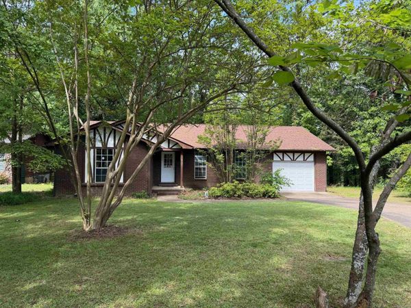 9 King Drive , Clarksville, AR 72830