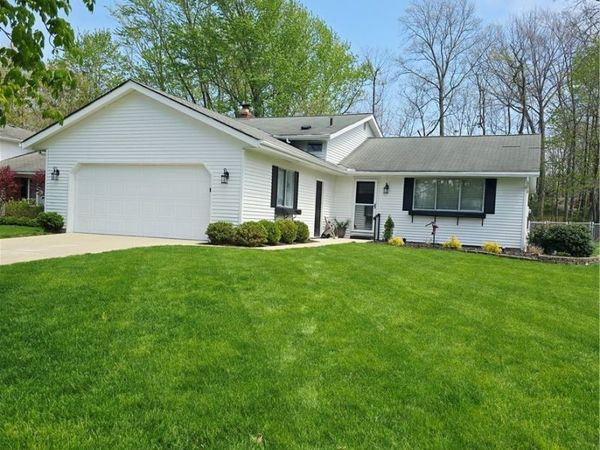 17016 Lanier Avenue , Strongsville, OH 44136