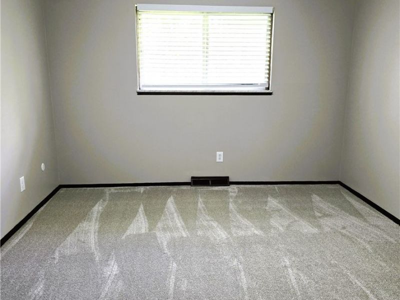 17016 Lanier Avenue, Strongsville, OH 44136 Photo 15